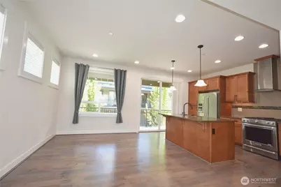 1356 Greenwich Walk NE, Issaquah, WA 98029 - Photo 9