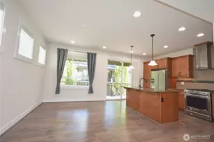 1356 Greenwich Walk NE, Issaquah, WA 98029 - Photo 9