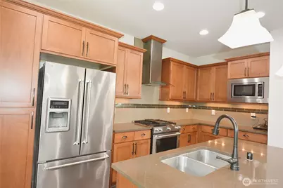 1356 Greenwich Walk NE, Issaquah, WA 98029 - Photo 7