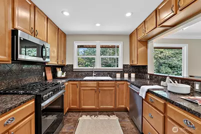 18973 8th Avenue SW, Normandy Park, WA 98166 - Photo 9
