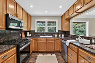 18973 8th Ave SW, Normandy Park, WA 98166 - Photo 9