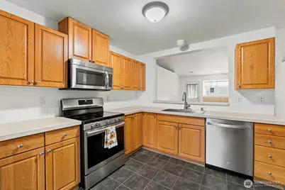 10642 Van Norhop Street SE, Yelm, WA 98597 - Photo 3