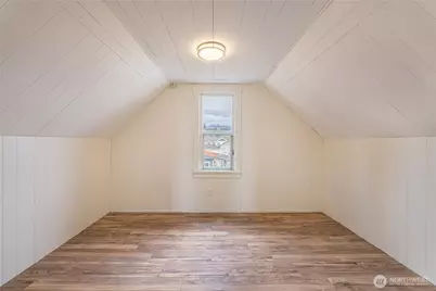 912 E 4th Street, Port Angeles, WA 98362 - Photo 17