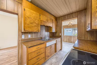 912 E 4th Street, Port Angeles, WA 98362 - Photo 7