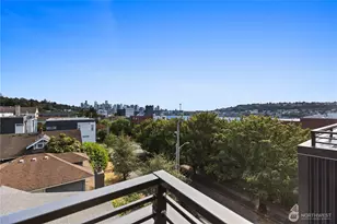2328 Franklin Ave E, Seattle, WA 98102 - Photo 5