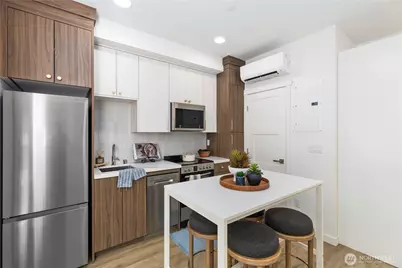 2328 Franklin Avenue E #C, Seattle, WA 98102 - Photo 11