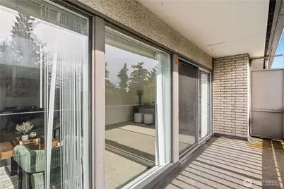 2500 81st Avenue SE #351, Mercer Island, WA 98040 - Photo 3