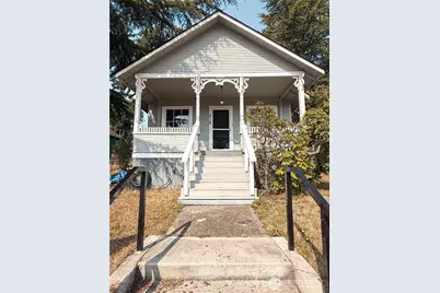 218 Washington Avenue N, Eatonville, WA 98328 - Photo 1
