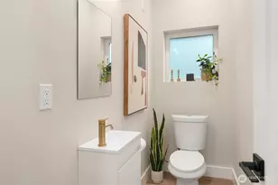 910 15th Ave, Seattle, WA 98122 - Photo 7