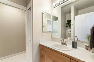 10919 E Villa Monte Dr, Mukilteo, WA 98275 - Photo 7