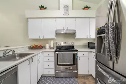 25010 98th Place S #B301, Kent, WA 98030 - Photo 11
