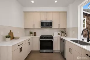 2538 14th Ave W, Seattle, WA 98119 - Photo 3