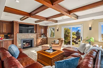 2555 Magnolia Boulevard W, Seattle, WA 98199 - Photo 23