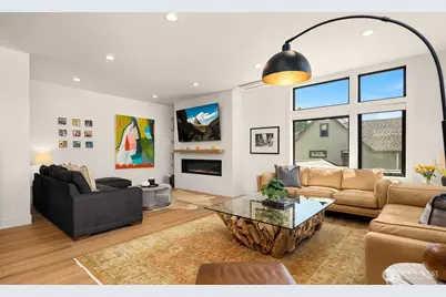 3240 32nd Avenue W, Seattle, WA 98199 - Photo 5