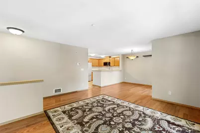 1652 25th Place NE #203, Issaquah, WA 98029 - Photo 9