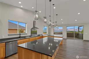 76 S Meadowbrook Ln, East Wenatchee, WA 98802 - Photo 15