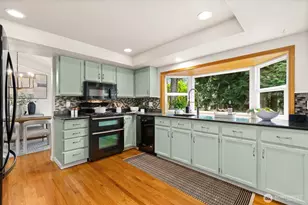 13708 175th Ct NE, Redmond, WA 98052 - Photo 11