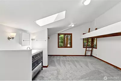 13193 N Madison Avenue NE, Bainbridge Island, WA 98110 - Photo 31