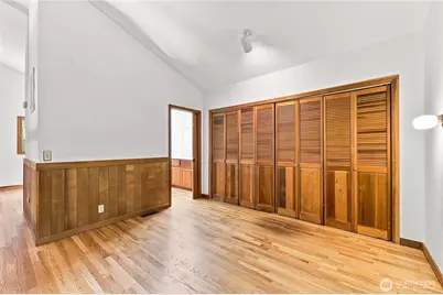 13193 N Madison Avenue NE, Bainbridge Island, WA 98110 - Photo 21