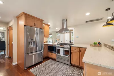 10263 Ashley Circle NW, Silverdale, WA 98383 - Photo 9