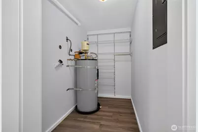 733 S Lake St #209, Kirkland, WA 98033 - Photo 9