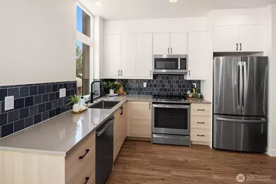 1713 17th Avenue, Seattle, WA 98122 - Photo 5