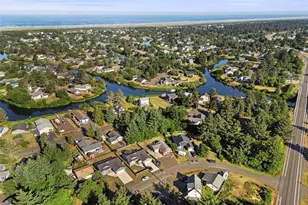 112 Seagate St SW, Ocean Shores, WA 98569 - Photo 13