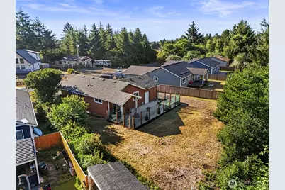 112 Seagate Street SW, Ocean Shores, WA 98569 - Photo 37