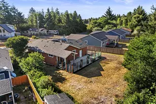112 Seagate St SW, Ocean Shores, WA 98569 - Photo 37