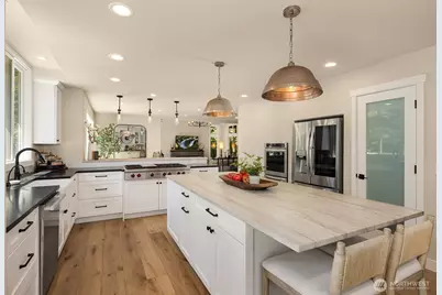 23013 SE 41st Place, Sammamish, WA 98075 - Photo 15