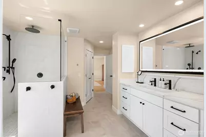 23013 SE 41st Place, Sammamish, WA 98075 - Photo 23