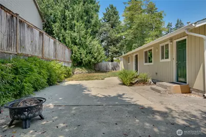 20643 Church Lake Drive E, Bonney Lake, WA 98391 - Photo 23