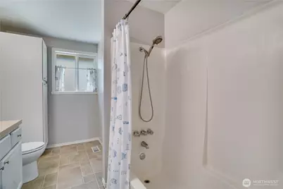 20643 Church Lake Drive E, Bonney Lake, WA 98391 - Photo 17