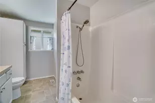 20643 Church Lake Dr E, Bonney Lake, WA 98391 - Photo 17