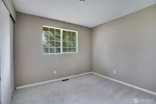 20643 Church Lake Dr E, Bonney Lake, WA 98391 - Photo 19
