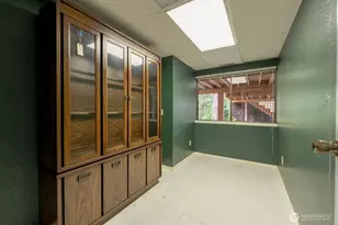 19505 45th Ave NE, Lake Forest Park, WA 98155 - Photo 35