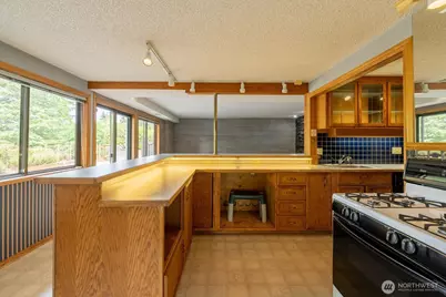 19505 45th Avenue NE, Lake Forest Park, WA 98155 - Photo 21