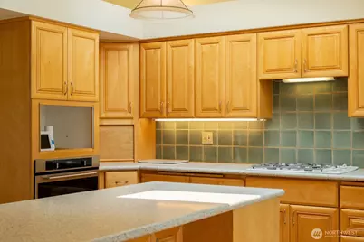 19505 45th Avenue NE, Lake Forest Park, WA 98155 - Photo 11