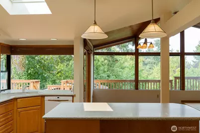 19505 45th Avenue NE, Lake Forest Park, WA 98155 - Photo 13