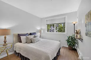 1220 E Columbia St, Seattle, WA 98122 - Photo 11