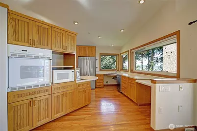 248 Goodrich Road, Camano Island, WA 98282 - Photo 7