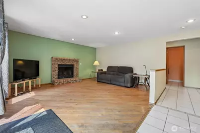 11121 SE 271st Street, Kent, WA 98030 - Photo 9