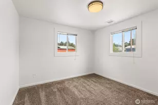 903 Howard St, Raymond, WA 98577 - Photo 13
