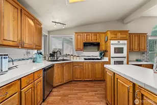 385 Mill Creek Rd, Raymond, WA 98577 - Photo 13