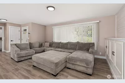 706 Bradford Street, Raymond, WA 98577 - Photo 9