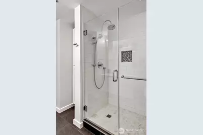 2801 1st Avenue #1115, Seattle, WA 98121 - Photo 23
