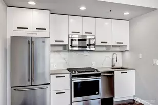 2801 1st Ave, Seattle, WA 98121 - Photo 19