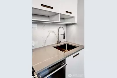 2801 1st Avenue #1115, Seattle, WA 98121 - Photo 21