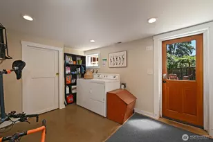 349 NW 49th St, Seattle, WA 98107 - Photo 17