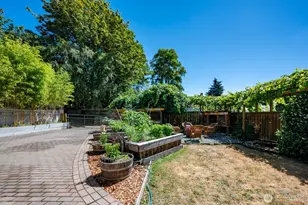 349 NW 49th St, Seattle, WA 98107 - Photo 31
